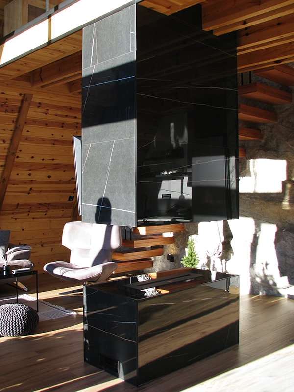 Open central fireplace with Line Burner L Automatic